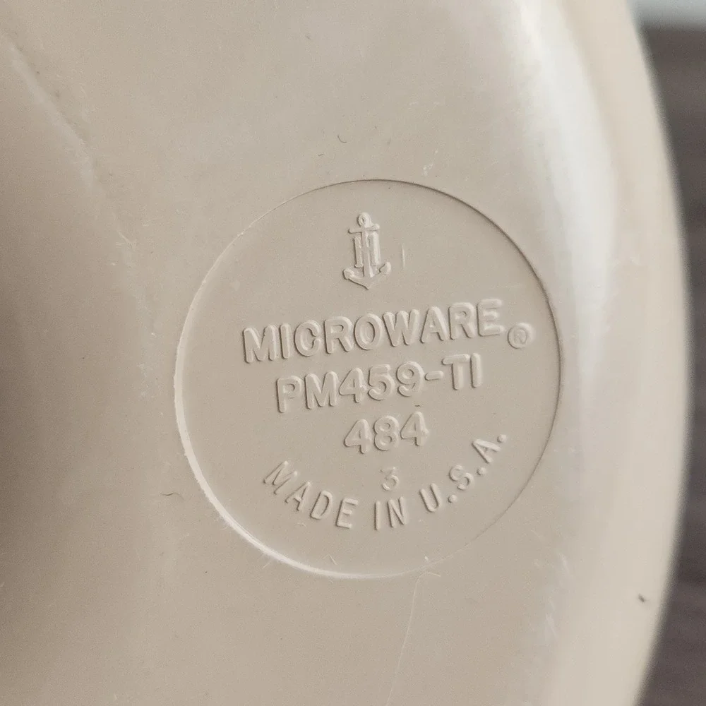 VTG Anchor Hocking MicroWare Microwave 4pc Set Bacon Rack Muffin Pan Ring Mold